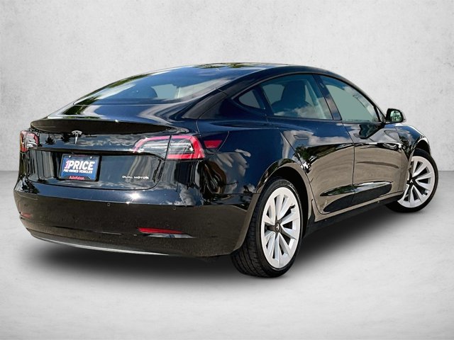Used 2022 Tesla Model 3 Long Range AWD/4WD image 2