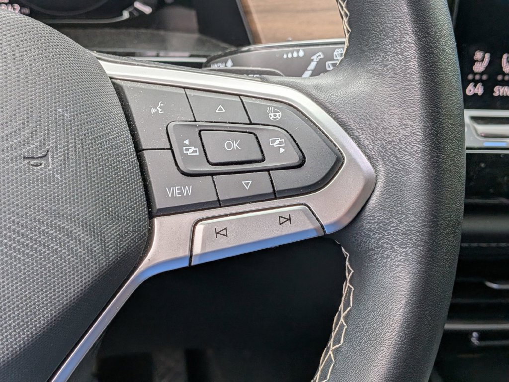 Used 2024 Volkswagen Atlas SE FWD image 18