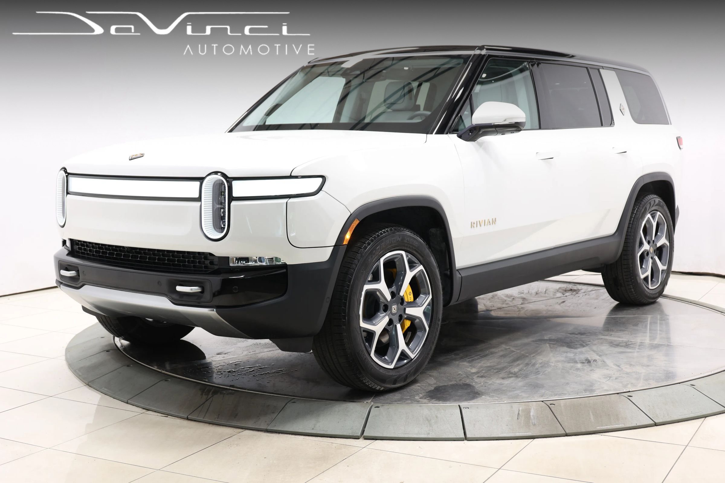Used 2024 Rivian R1S Adventure Quad
