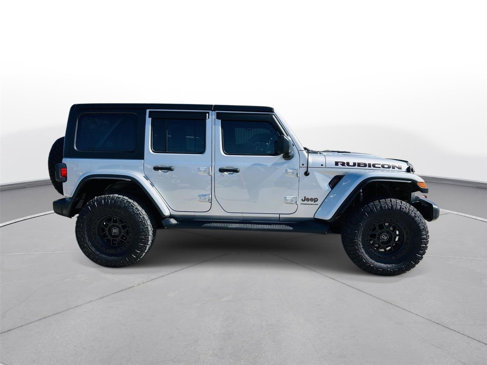 Used 2023 Jeep Wrangler Unlimited Rubicon w/ Cold Weather Group image 35