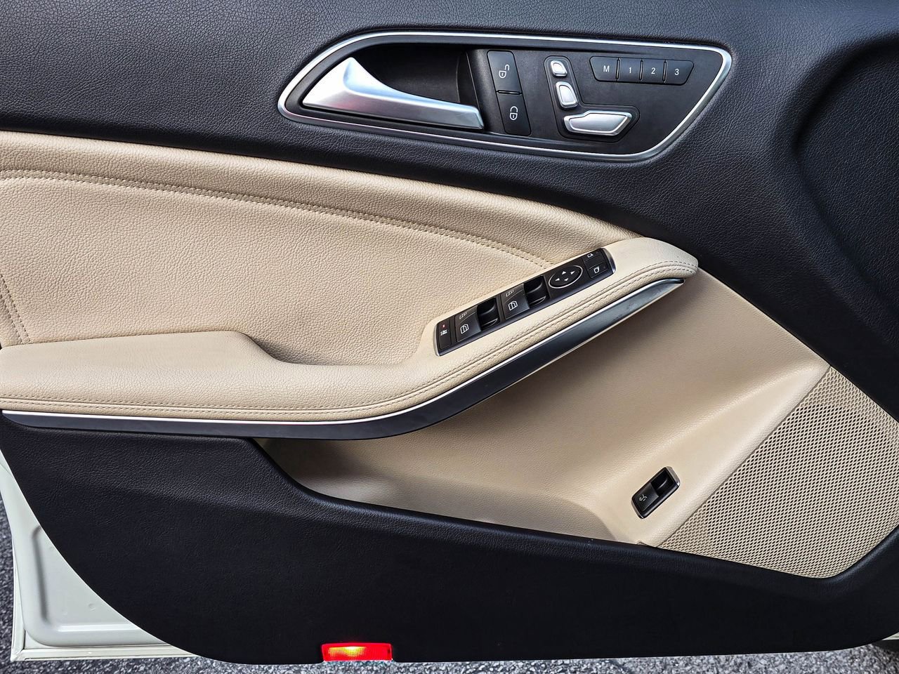 Used 2018 Mercedes-Benz GLA 250 image 11