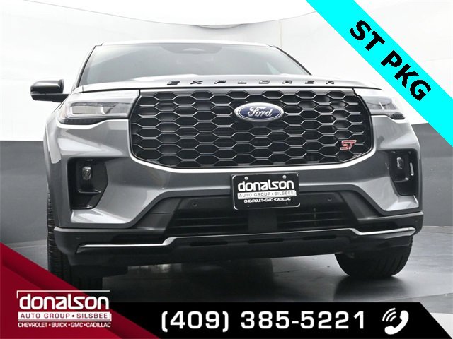 Used 2025 Ford Explorer ST image 17