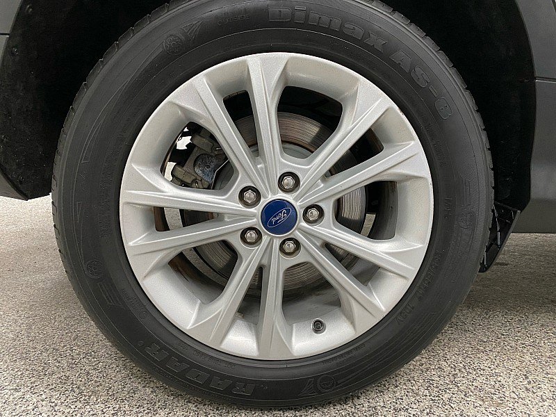 Used 2017 Ford Escape SE image 25
