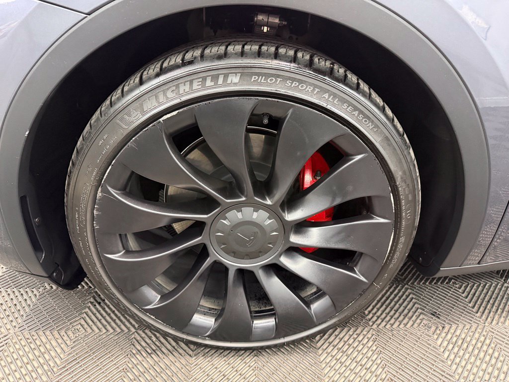 Used 2022 Tesla Model Y Performance AWD/4WD image 21