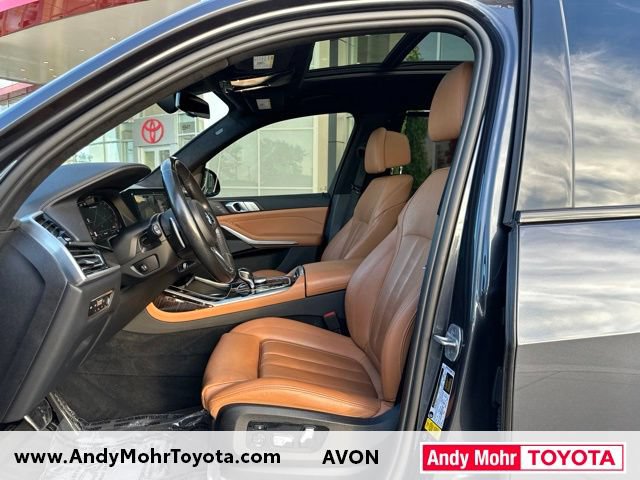 Used 2021 BMW X7 M50i w/ Dynamic Handling Package AWD/4WD image 10
