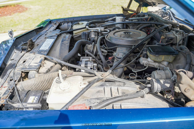 Used 1989 Cadillac Brougham RWD image 17