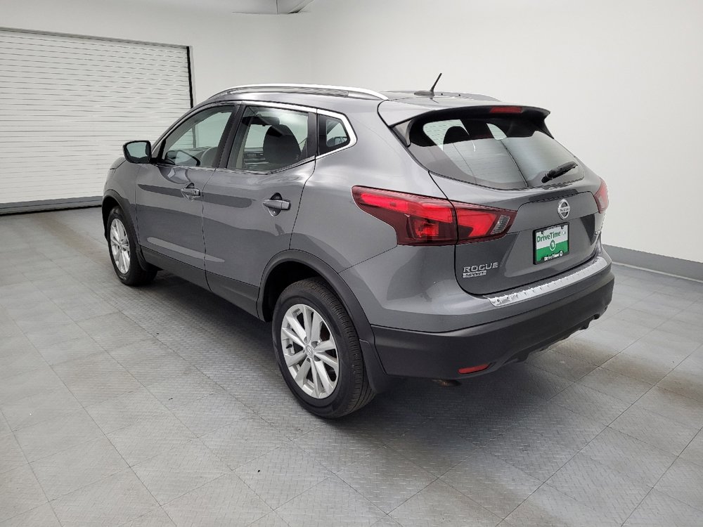 Used 2018 Nissan Rogue Sport SV AWD/4WD image 3
