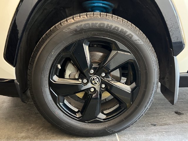 Used 2019 Toyota RAV4 XSE AWD/4WD image 9