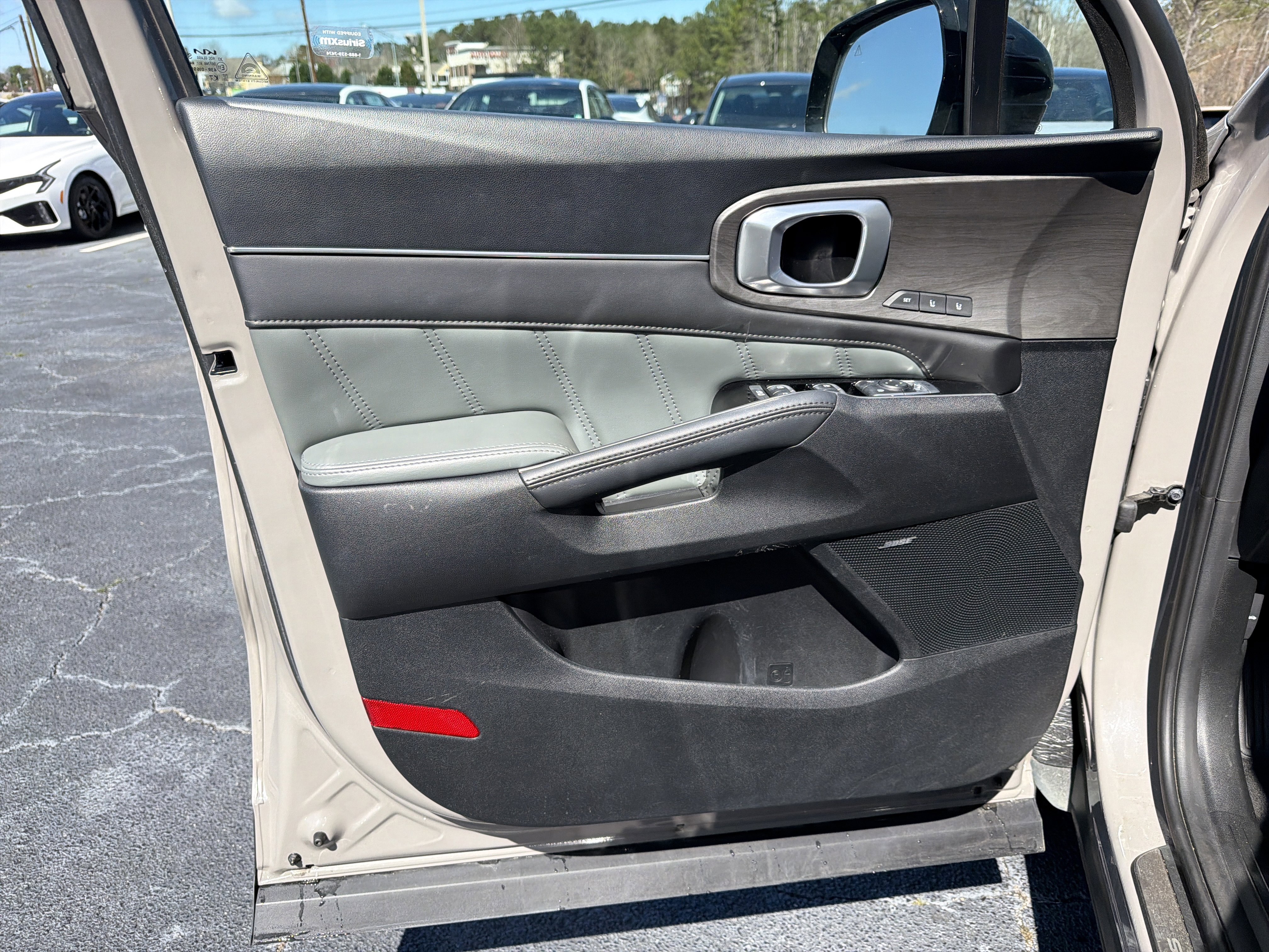 Used 2024 Kia Sorento SX Prestige w/ Sage Leather Package image 8