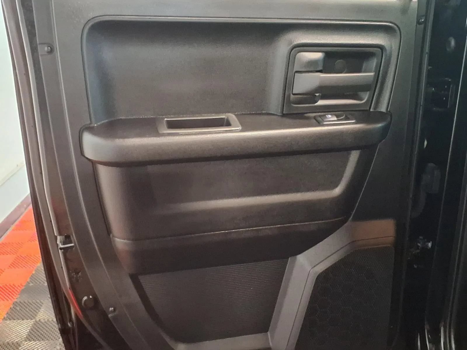 Used 2022 RAM 1500 Express w/ Wheel & Sound Group AWD/4WD image 11