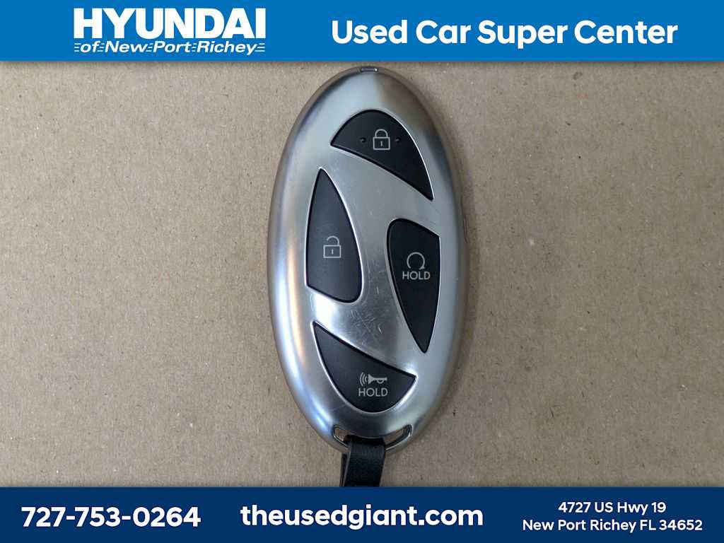 Used 2025 Hyundai Santa Fe SEL w/ Tow & Go Package FWD image 41