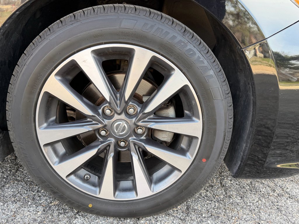 Used 2017 Nissan Altima 2.5 SV w/ Convenience Package image 9