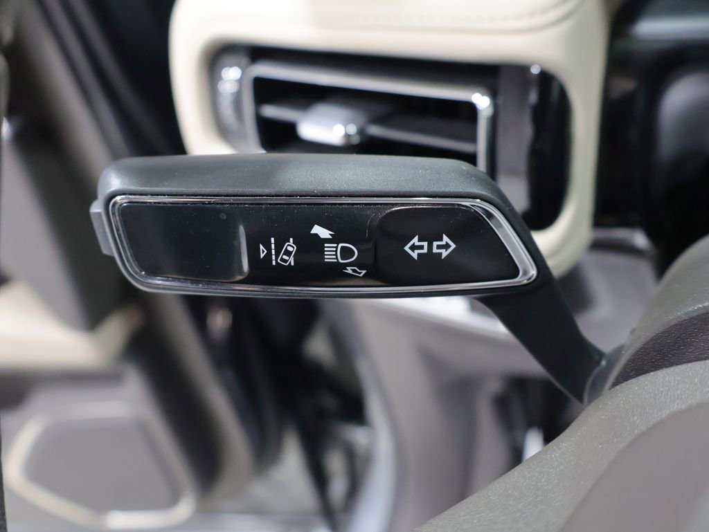Used 2023 Lincoln Nautilus AWD image 38