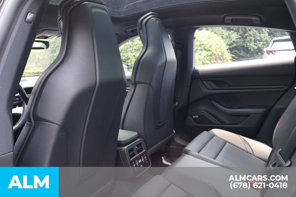 Used 2022 Porsche Taycan 4S AWD/4WD image 18