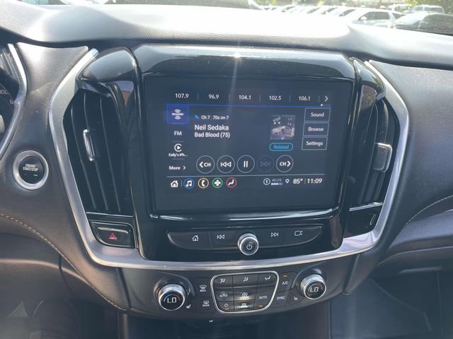 Used 2022 Chevrolet Traverse LT image 27