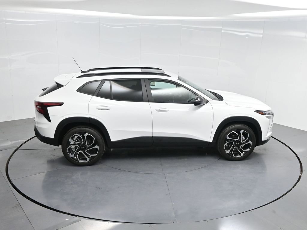 Used 2024 Chevrolet Trax RS w/ Sunroof Package image 61