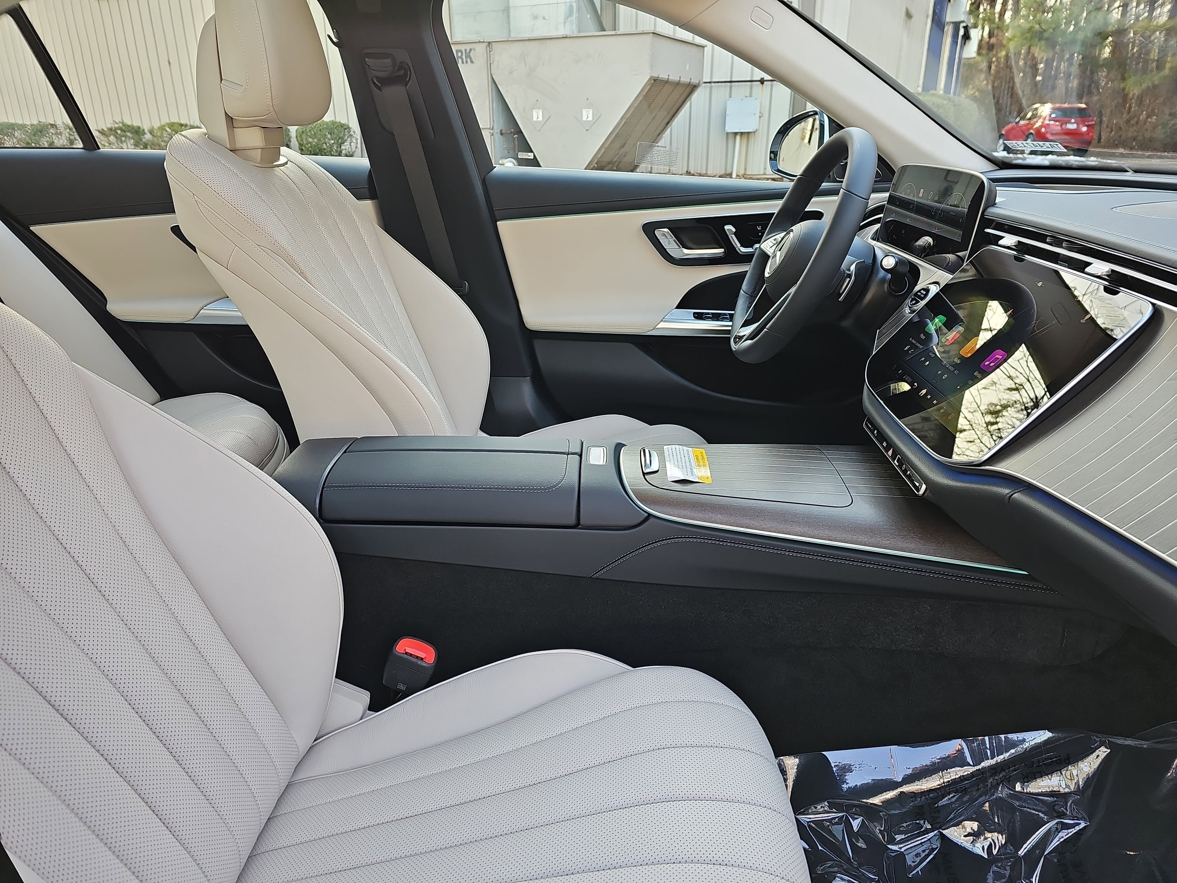 New 2026 Mercedes-Benz E 350 4MATIC Sedan image 10