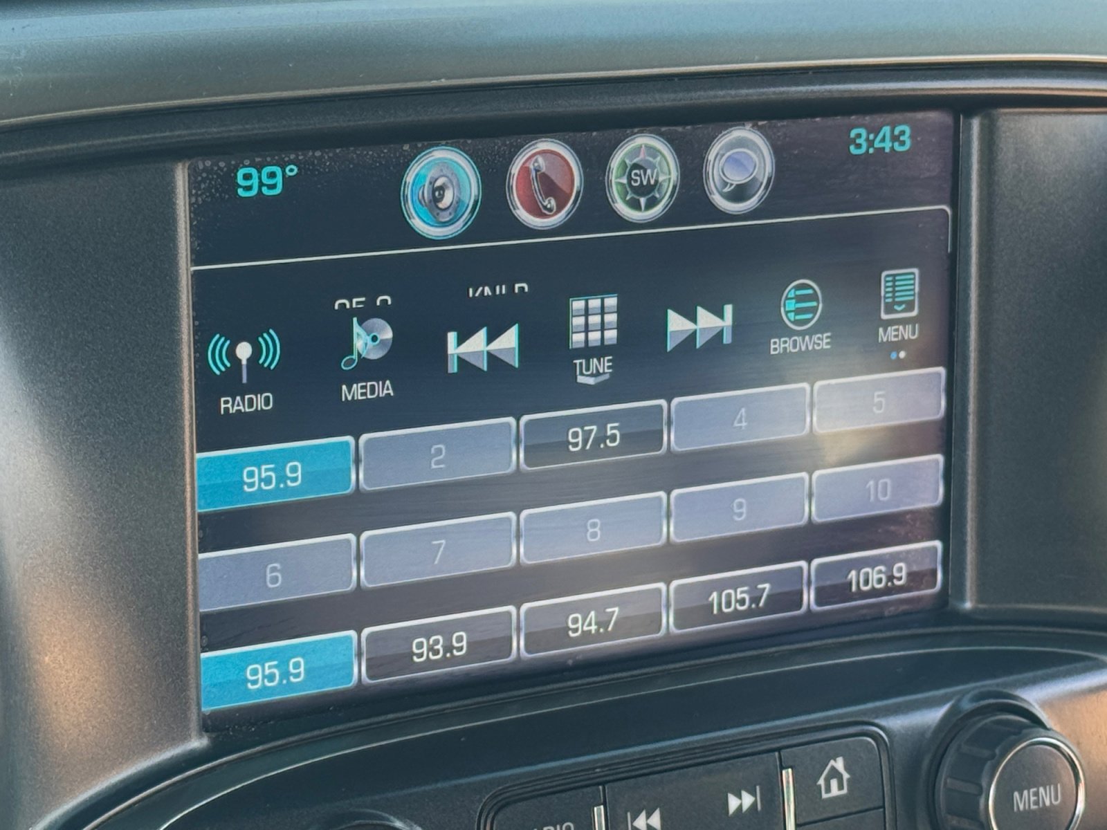 Used 2018 Chevrolet Silverado 3500 LTZ image 19