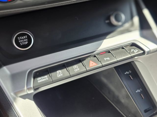 Used 2023 Audi Q3 2.0T Premium image 35