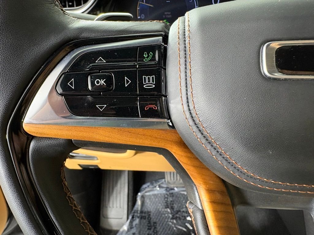 Used 2025 Jeep Grand Cherokee L Summit AWD/4WD image 25