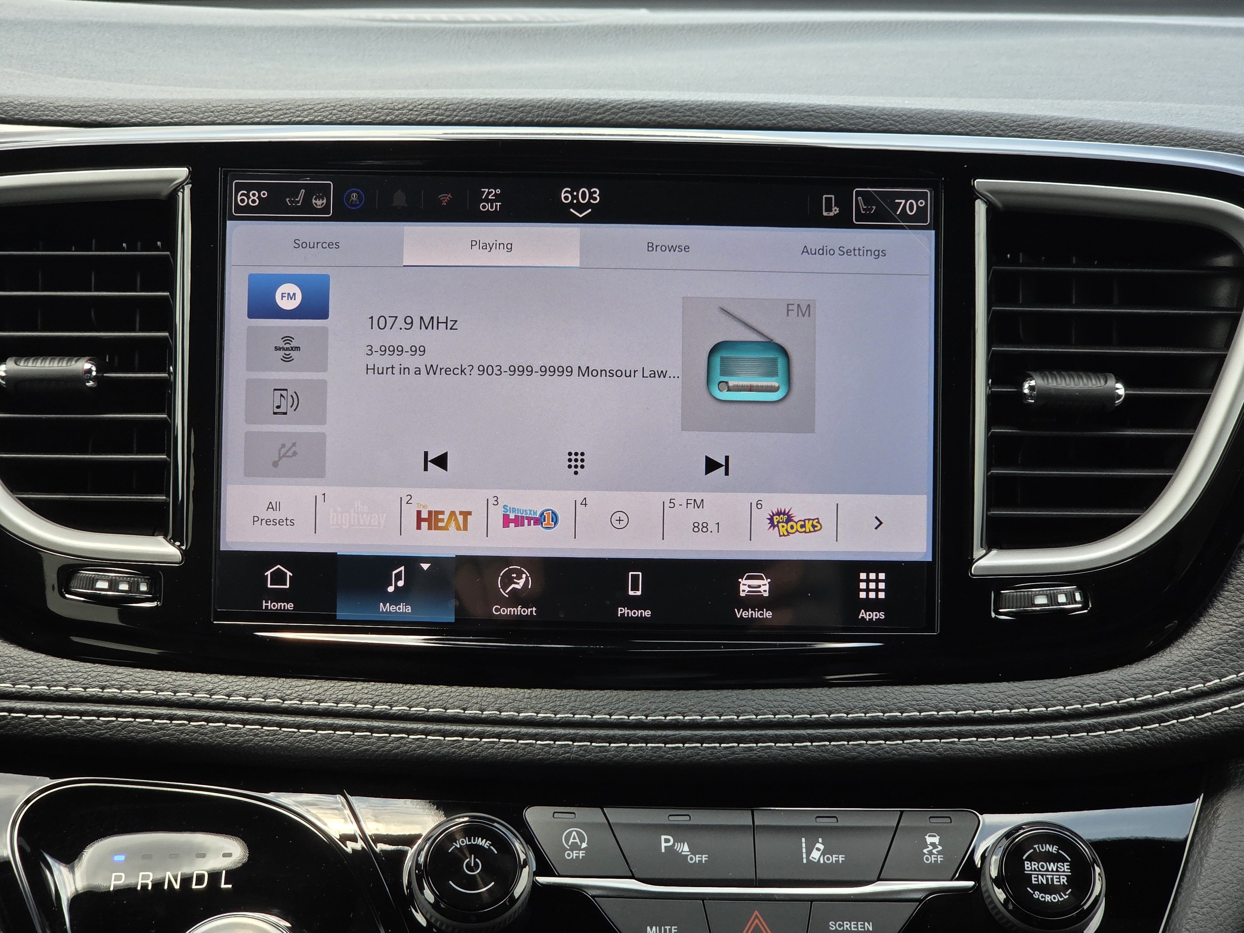 New 2026 Chrysler Pacifica Select w/ S Appearance Package FWD image 11