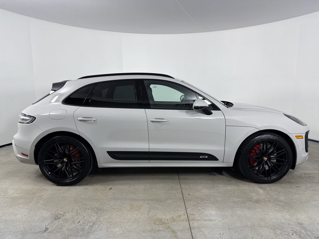 Certified 2025 Porsche Macan GTS AWD/4WD image 8