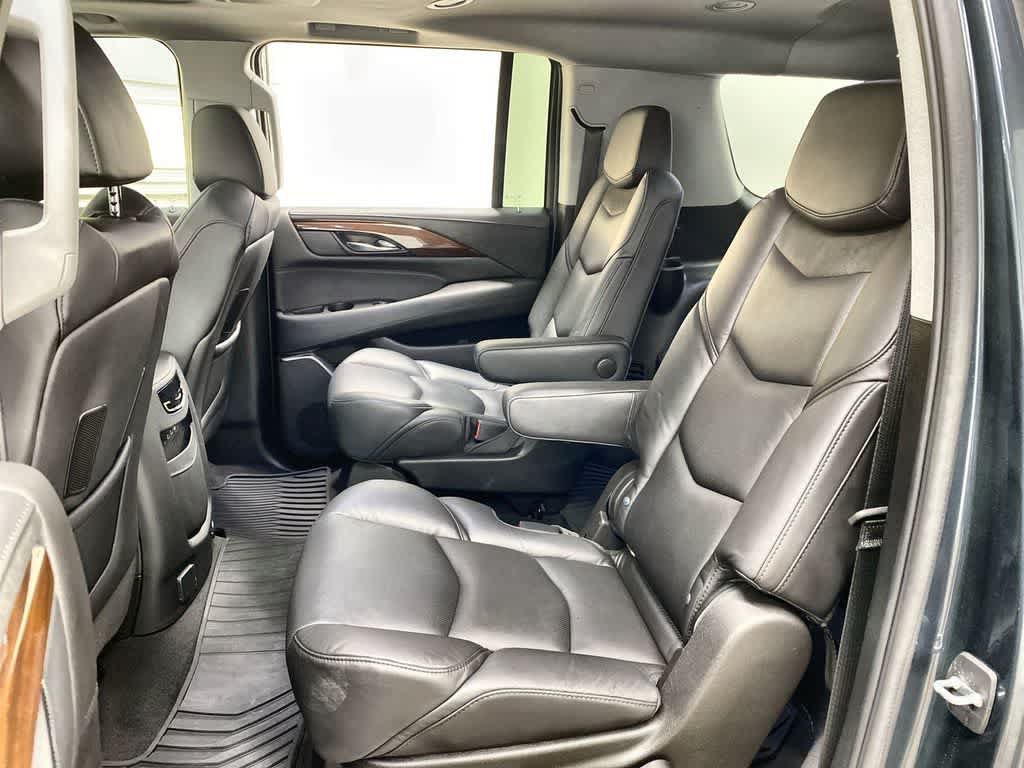 Used 2020 Cadillac Escalade ESV Premium Luxury AWD/4WD image 20