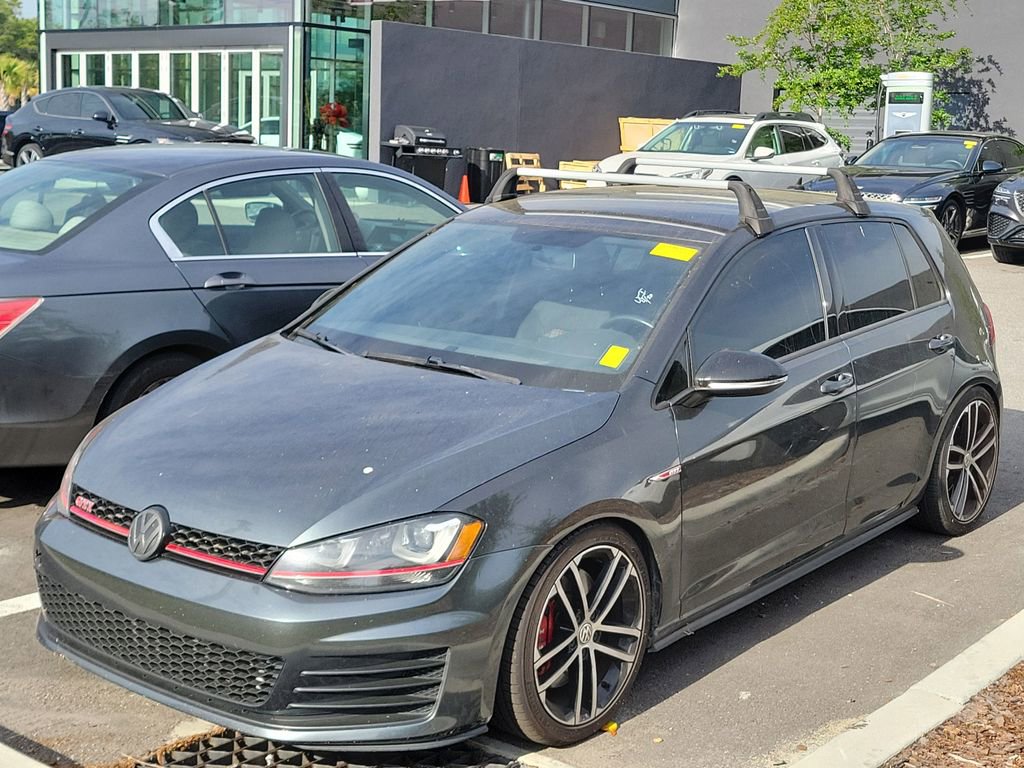 Used 2017 Volkswagen GTI SE FWD image 4