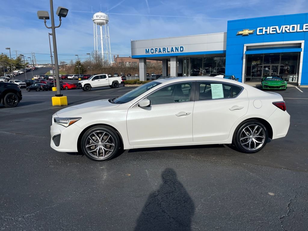Used 2019 Acura ILX Premium Package image 2