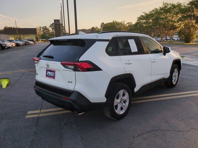 Used 2019 Toyota RAV4 XLE image 5