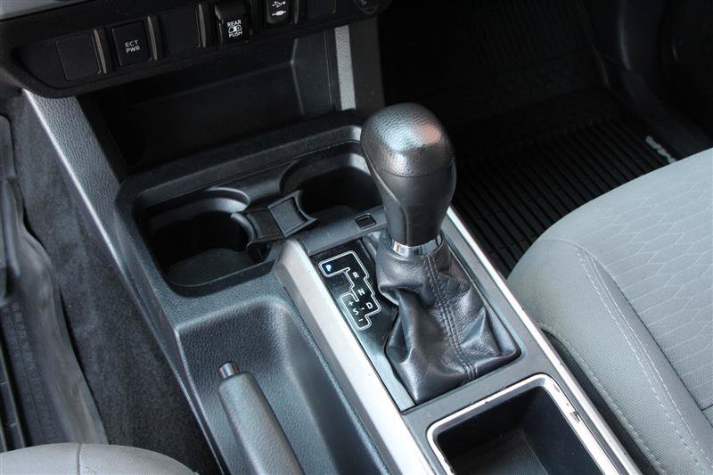 Used 2019 Toyota Tacoma SR5 AWD/4WD image 38