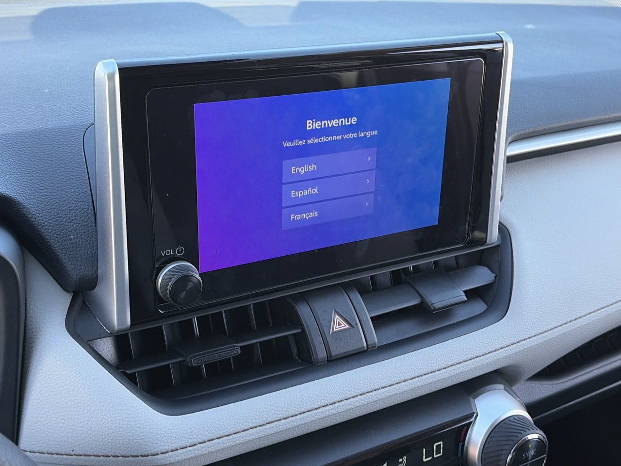 Used 2025 Toyota RAV4 XLE w/ Convenience Package FWD image 24