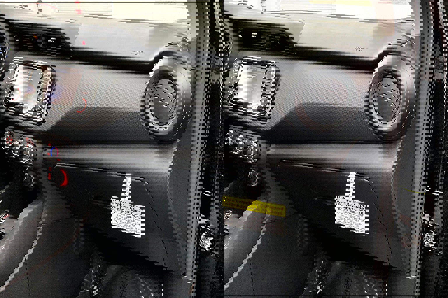 New 2025 Nissan Kicks Play S image 60