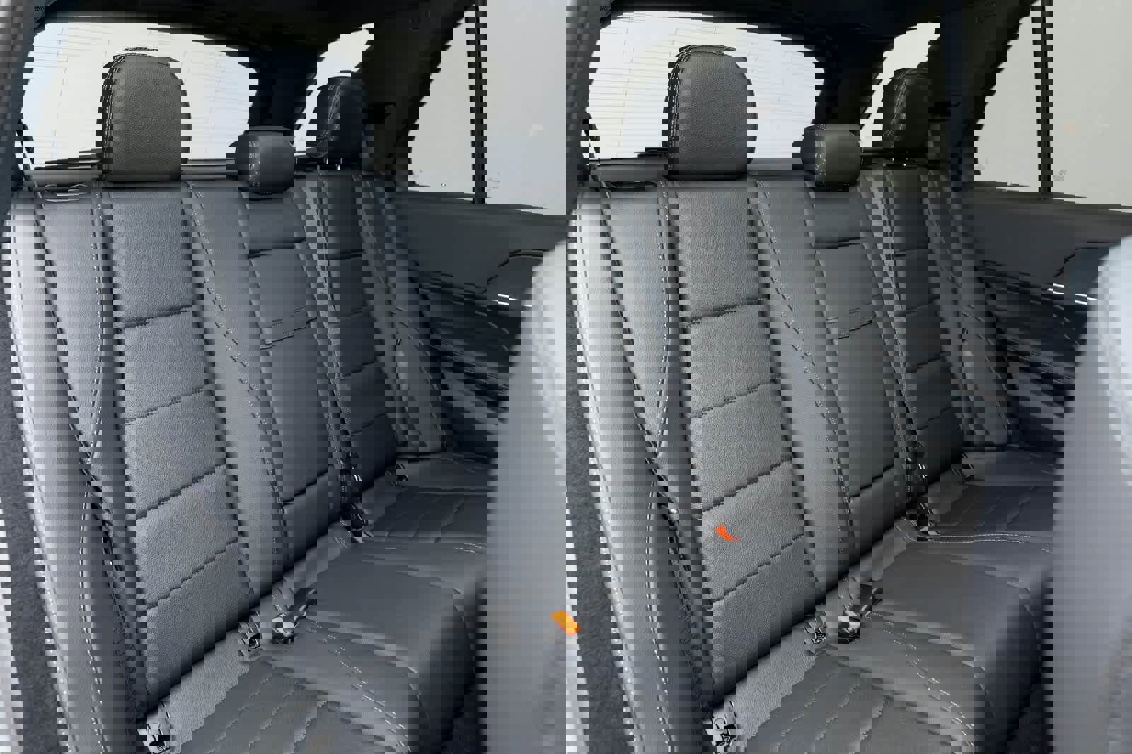 Used 2025 Mercedes-Benz GLE 450e 4MATIC w/ Driver Assistance Package image 55