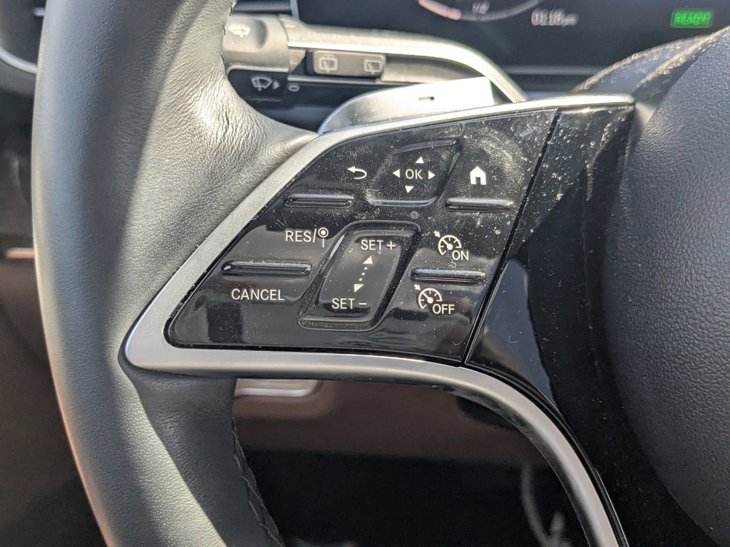 Used 2025 Mercedes-Benz GLE 450e 4MATIC image 13