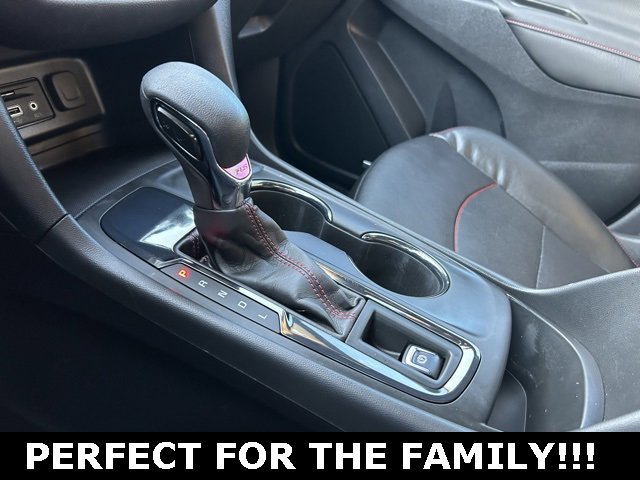 Used 2023 Chevrolet Equinox RS w/ RS Leather Package image 25