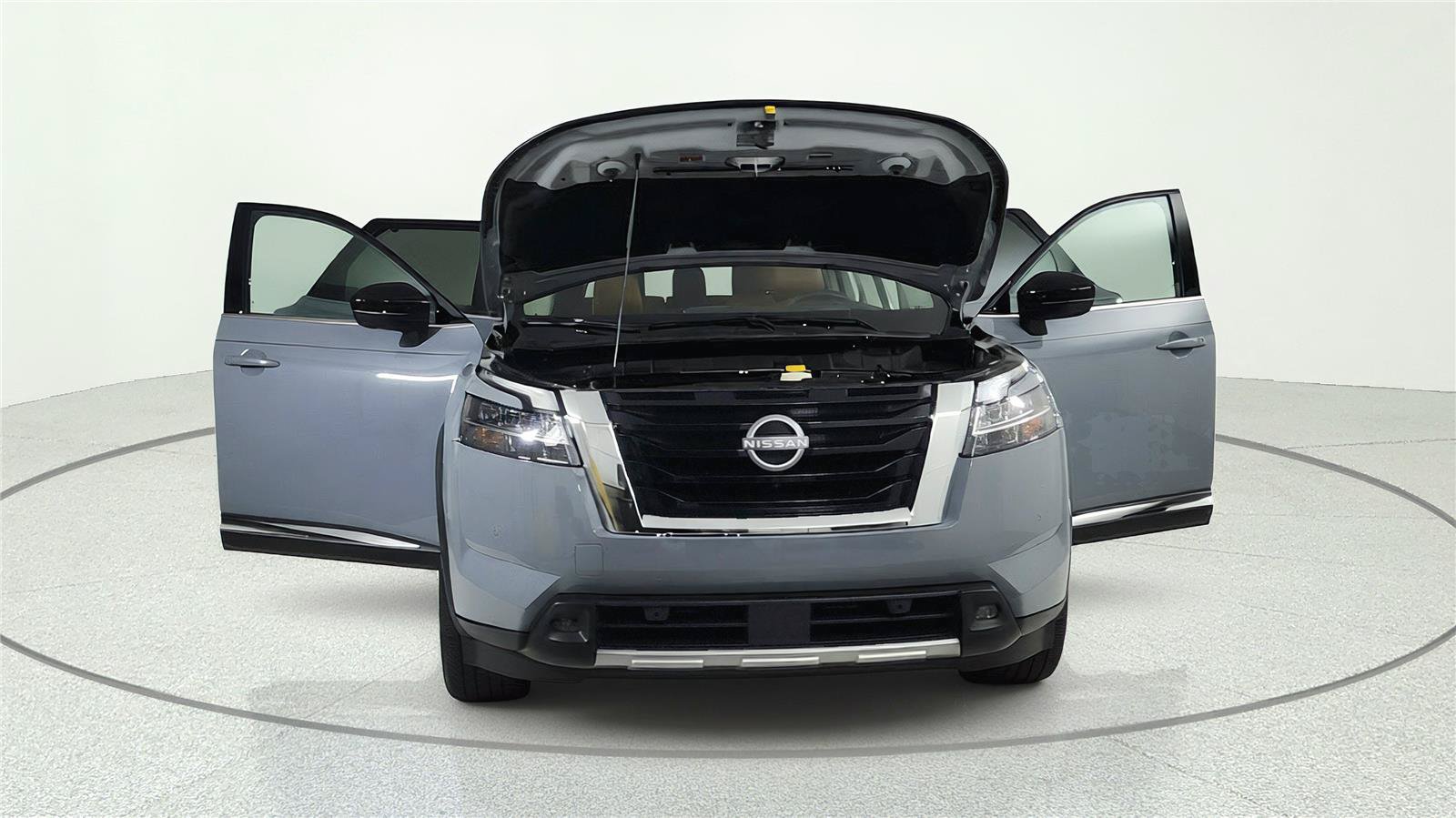 Used 2024 Nissan Pathfinder Platinum FWD image 5