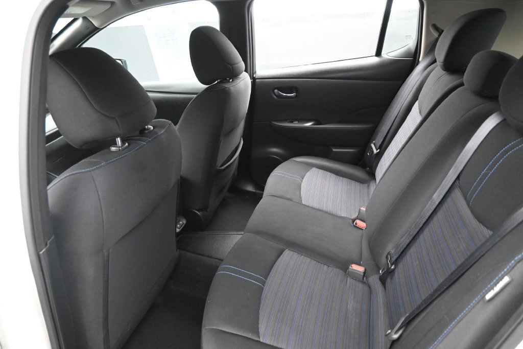 Used 2022 Nissan Leaf S FWD image 29
