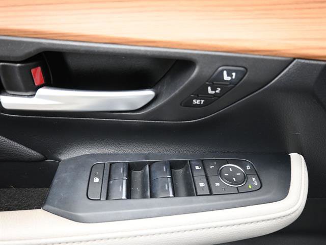 Used 2024 Toyota Grand Highlander Limited image 6