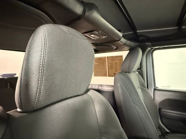 Used 2022 Jeep Wrangler Sport S image 29