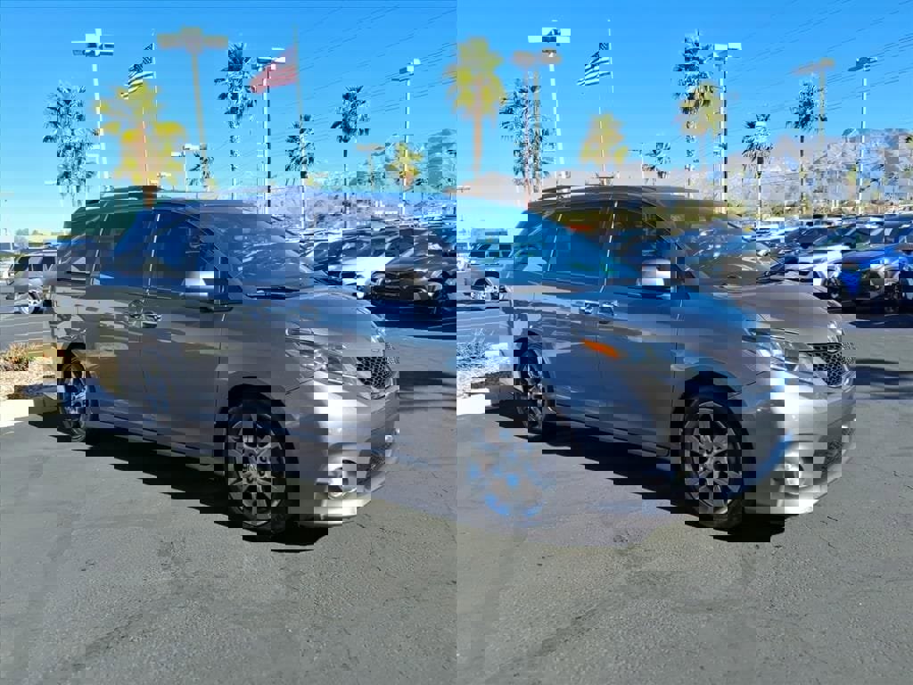 Used 2016 Toyota Sienna L image 32