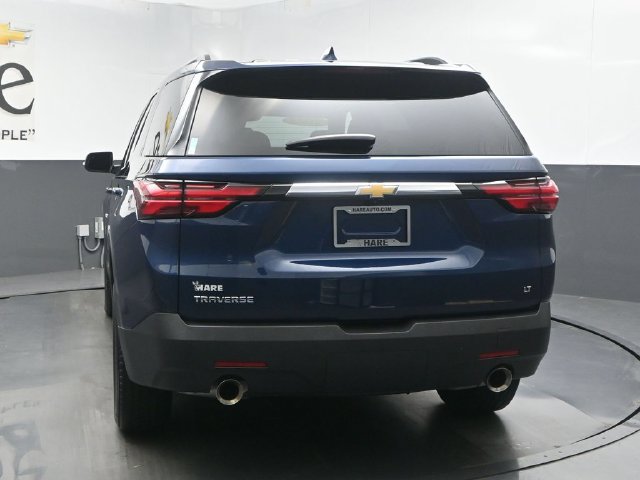 Used 2023 Chevrolet Traverse LT FWD image 42