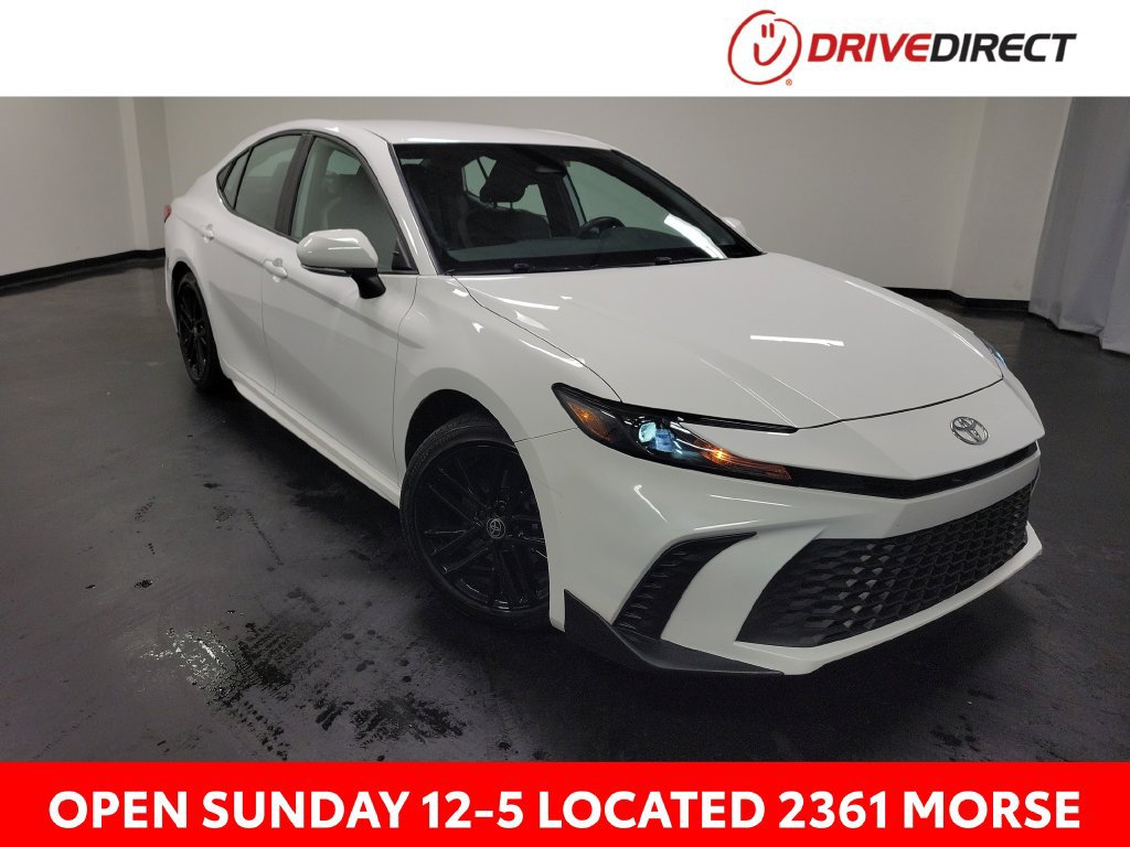 Used 2025 Toyota Camry SE