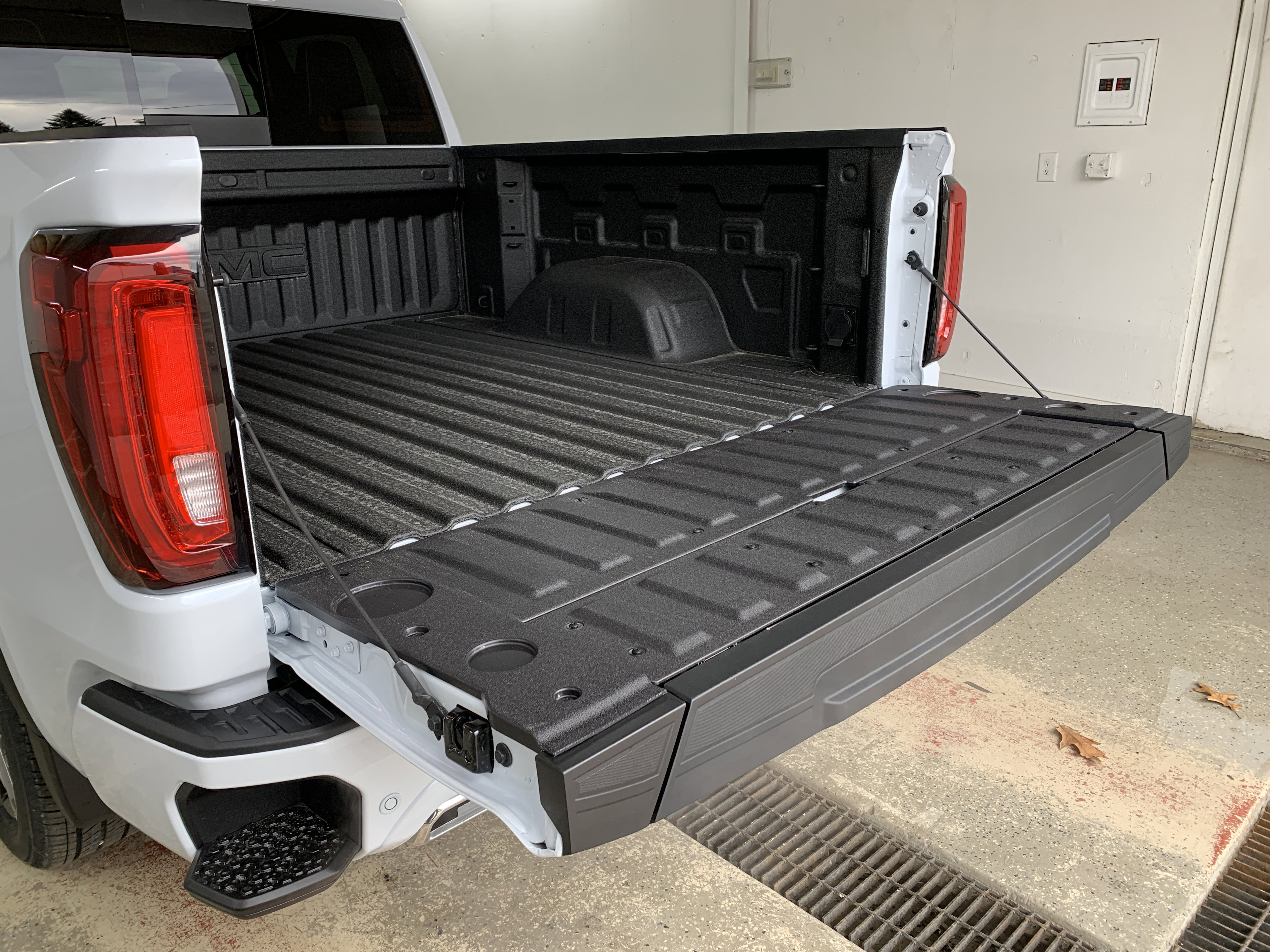 New 2026 GMC Sierra 1500 Denali Ultimate image 8