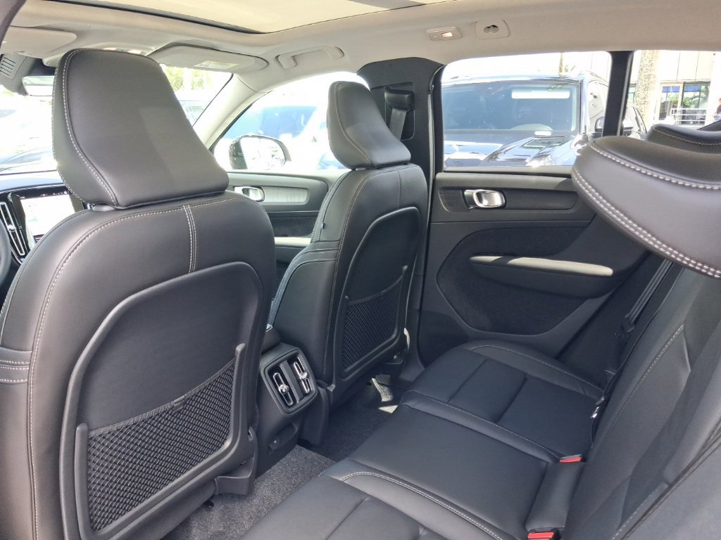 New 2026 Volvo XC40 B5 Plus w/ Protection Package Premier AWD/4WD image 5