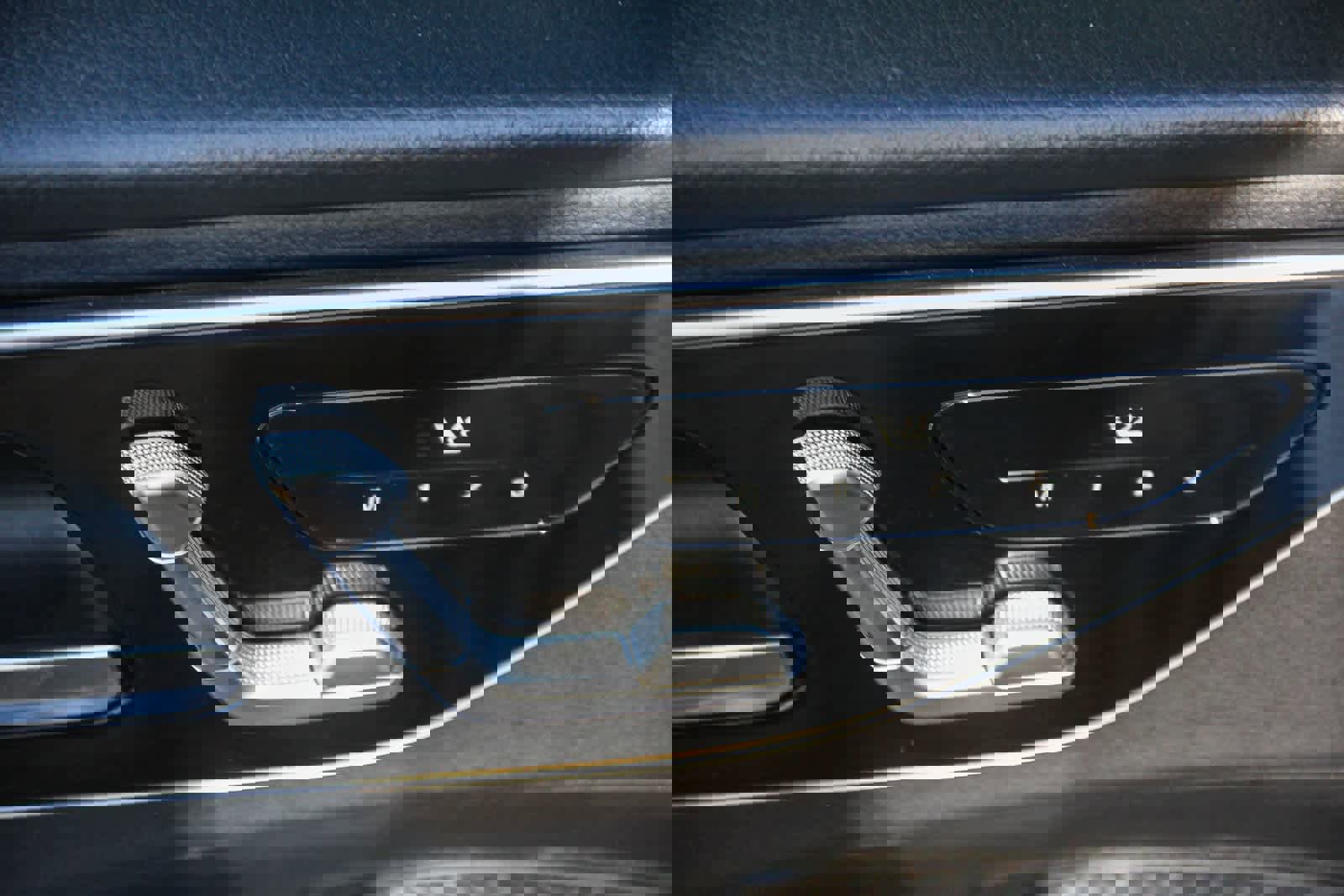 Used 2022 Mercedes-Benz C 300 Sedan image 16