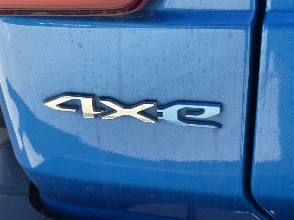 Used 2023 Jeep Wrangler Unlimited Sahara w/ Cold Weather Group image 12