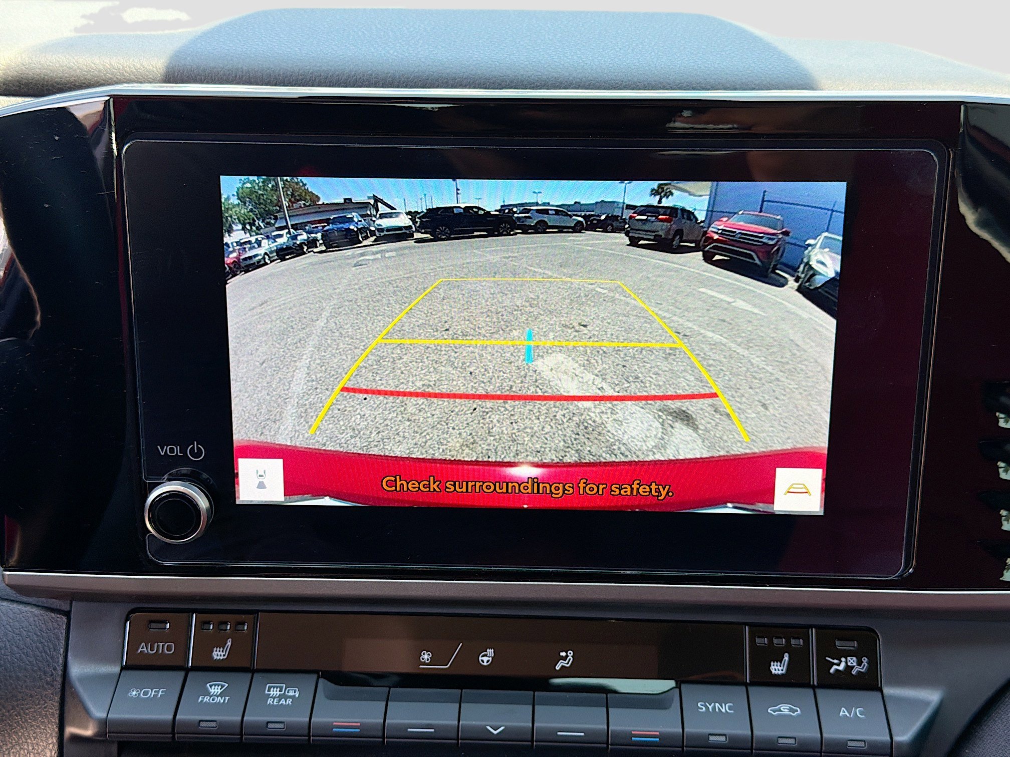 Used 2025 Toyota Camry LE w/ Convenience Package FWD image 31