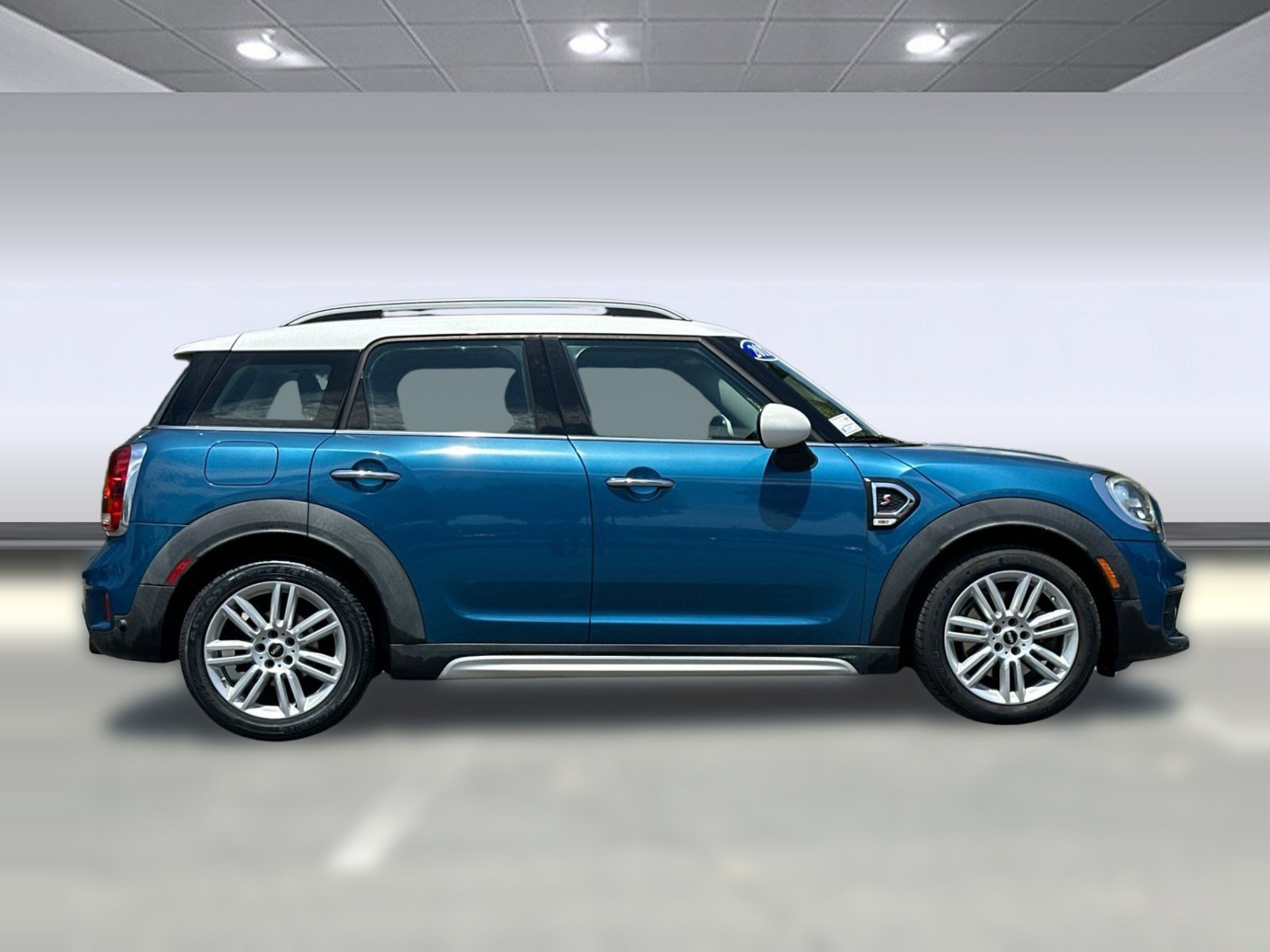 Used 2017 MINI Cooper Countryman S FWD image 8