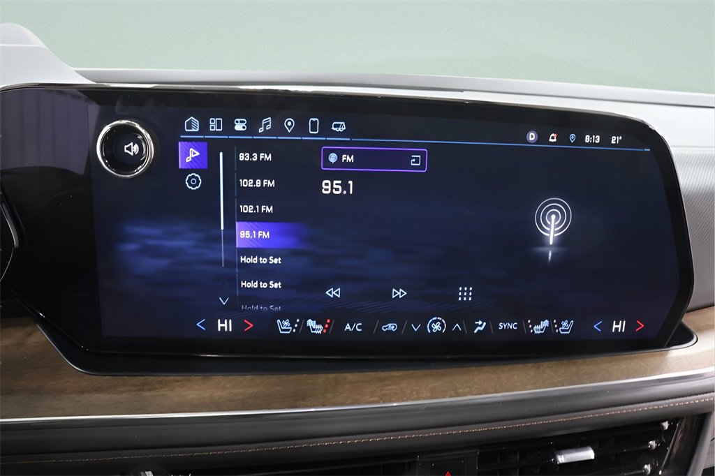 Used 2025 Chevrolet Tahoe High Country image 11